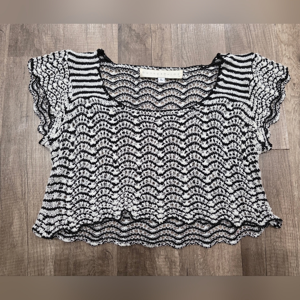 Vintage BETTE PAIGE Crochet Knit Boho Tee Top Sheer Granny Black Cottagecore Y2K